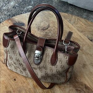 Dooney & Bourke💕Brown Monogram Handbag with Leather Trim